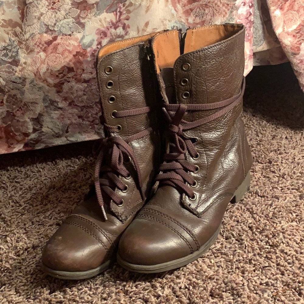 Zigi Soho leather boots